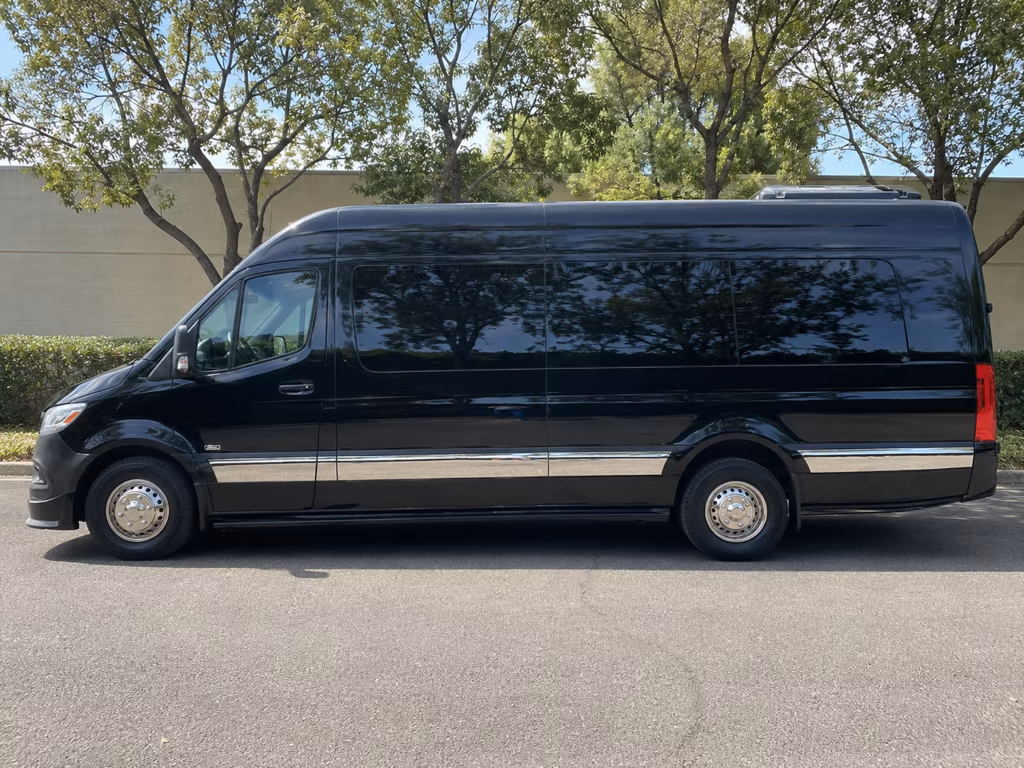 south fulton employee shuttle van service